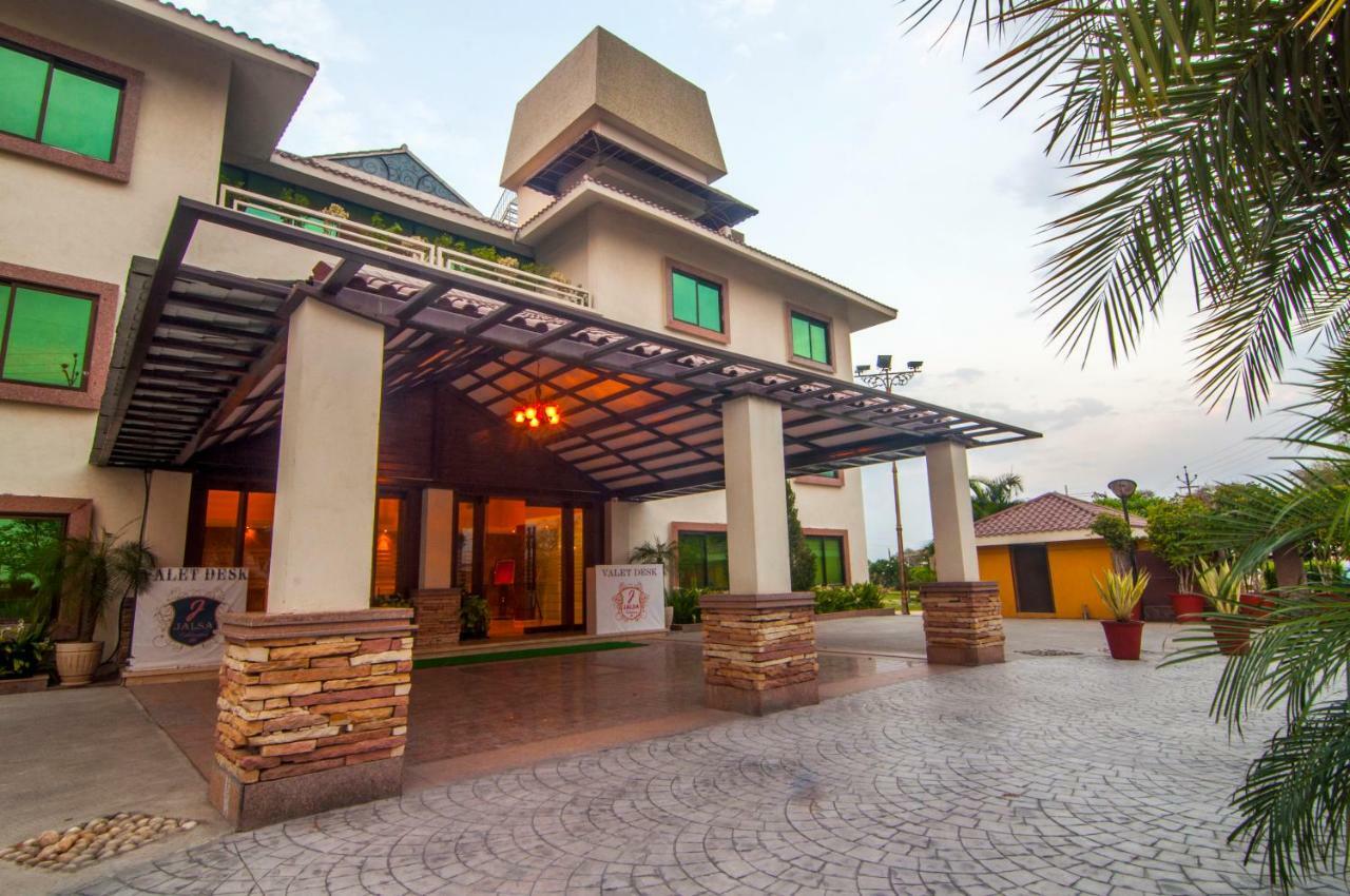 Jalsa Resort Indore Eksteriør billede